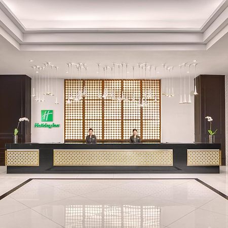 Holiday Inn & Suites Manila Galleria By Ihg Pasig City Exterior foto