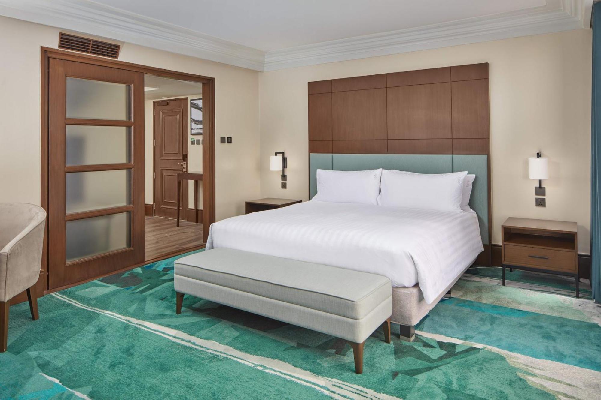 Holiday Inn & Suites Manila Galleria By Ihg Pasig City Exterior foto